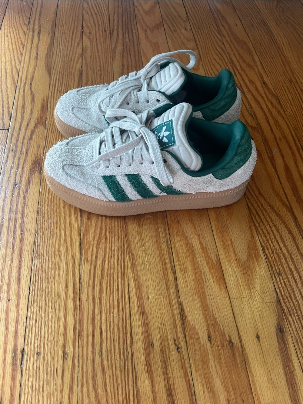 Adidas XLG Samba Sneakers in Putty Gray w/Collegiate Green Stripes Kids Sz 4